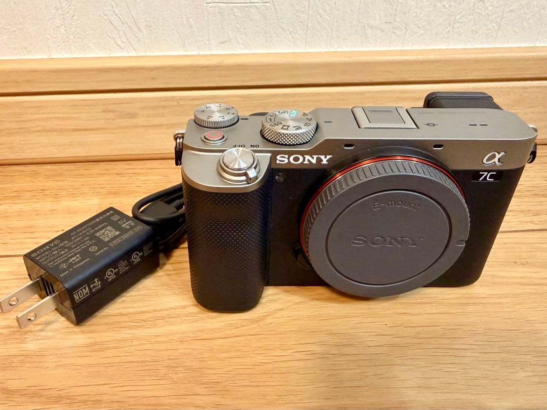 【美品】SONY α7C ボディ ブラック ILCE-7C（シャッター数少）
