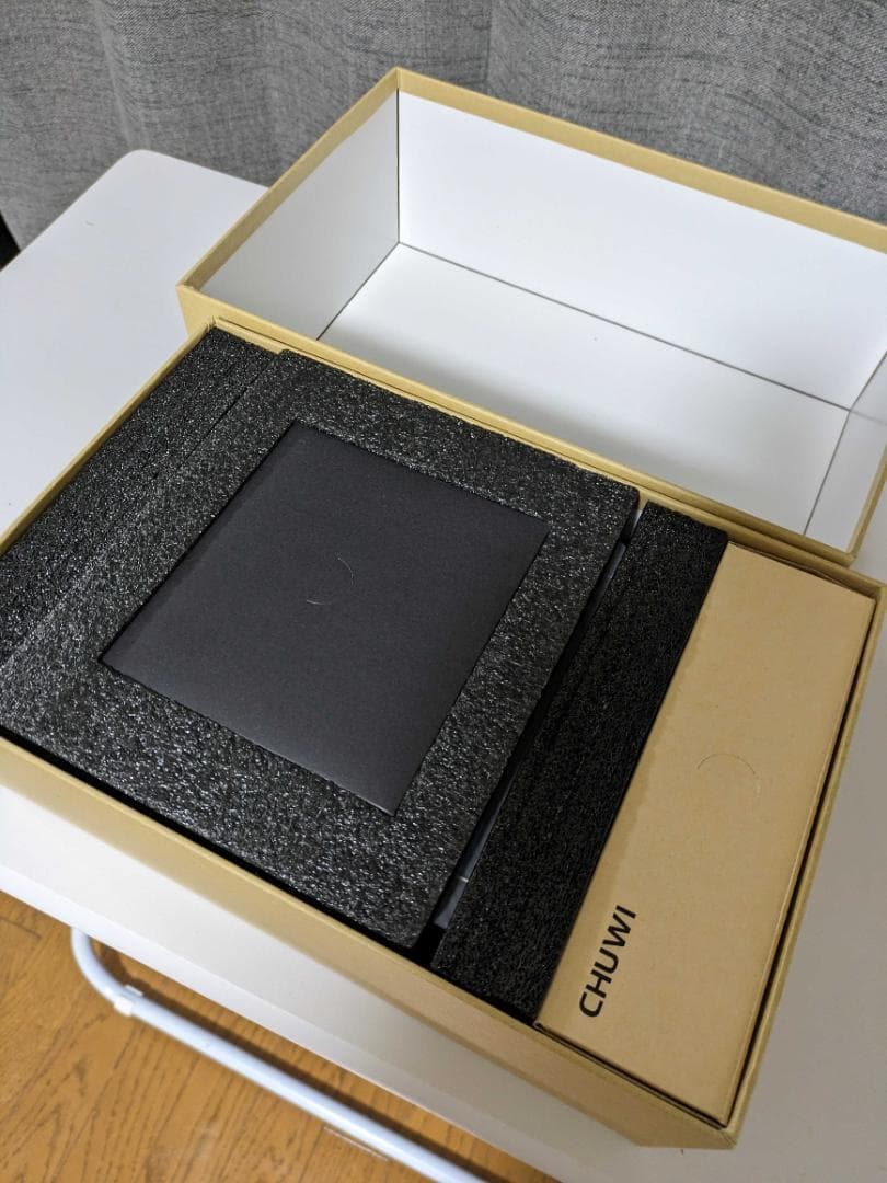 CHUWI CoreBox ミニPC i5-8259U 16GB+256GB