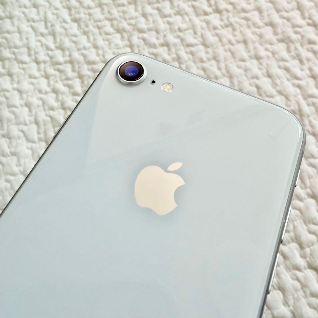iPhone8 64GB シルバー