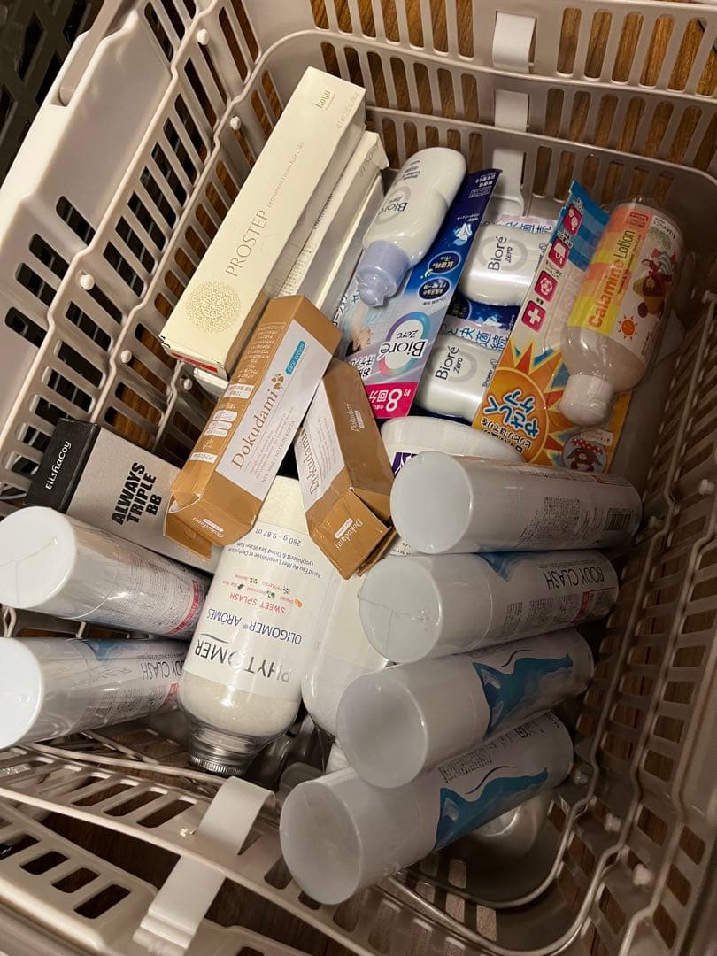 大量！コスメ化粧品ネイルなどまとめ売り　セット