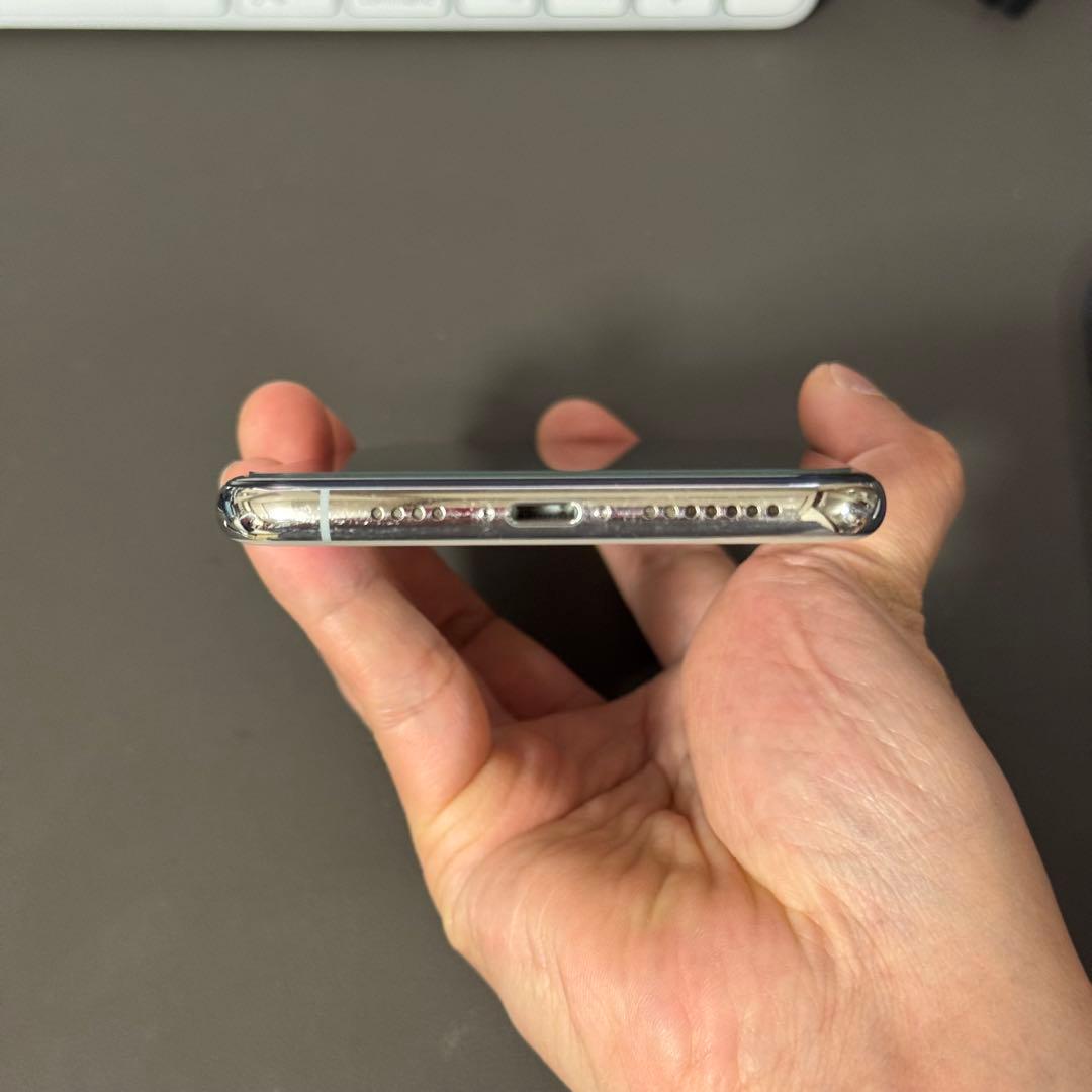 美品 iPhone XS Max 256GB シルバー
