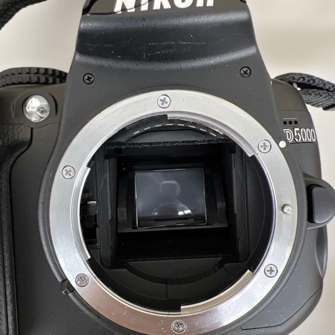 603097 Nikon D5000 デジタル一眼レフ　 レンズセット