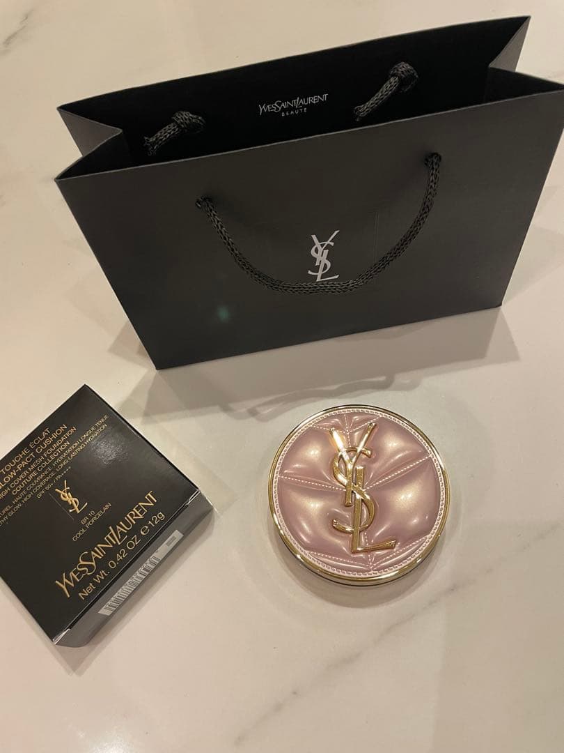 【美品】YSL ラディアントタッチグロウパクト BR10【箱・袋付き】