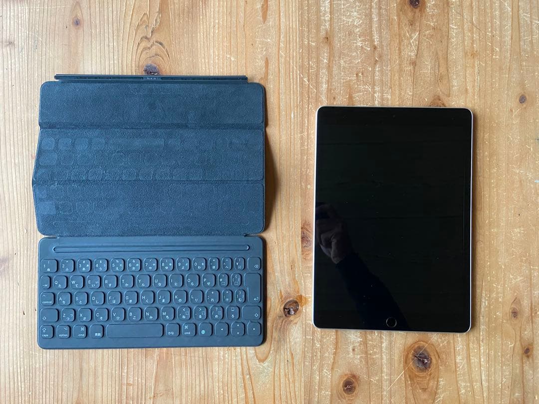 iPad(第9世代)Wi-Fi 256GB + Smart Keyboard