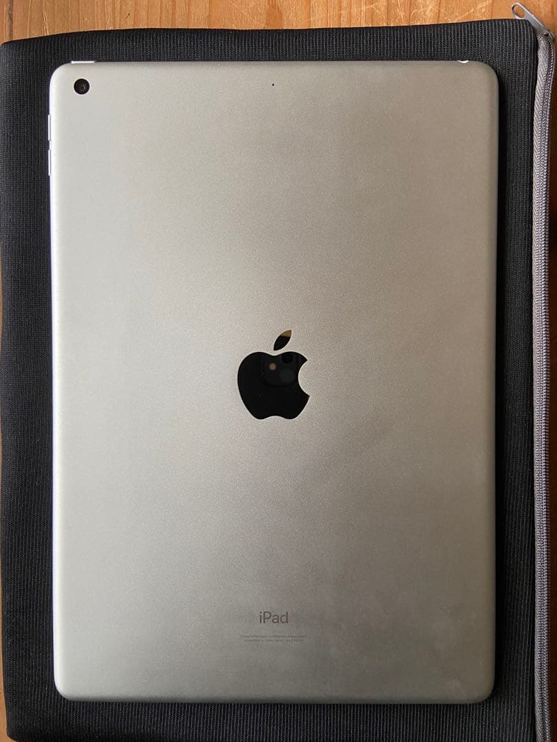 iPad(第9世代)Wi-Fi 256GB + Smart Keyboard