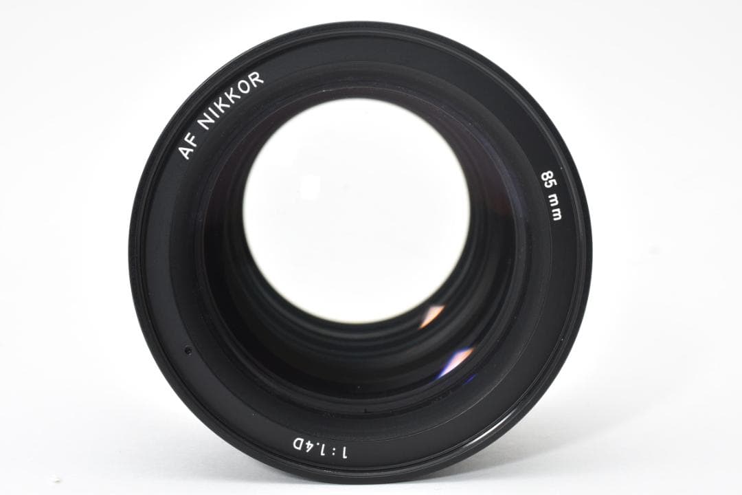 極美品 NIKON Ai AF Nikkor 85mm F1.4D IF 箱付き