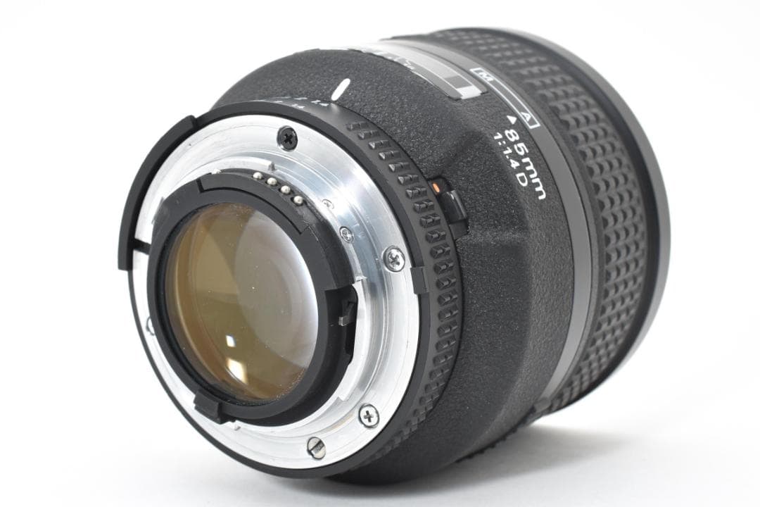 極美品 NIKON Ai AF Nikkor 85mm F1.4D IF 箱付き