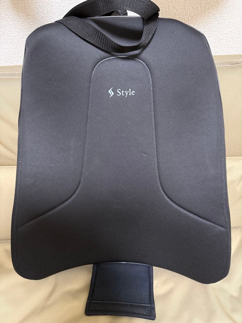 Style Drive 車用クッション ブラック　腰痛対策