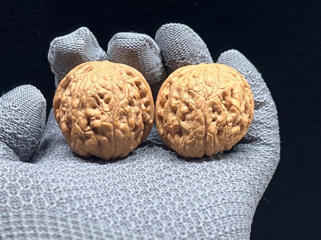 文玩堂：核鼎獅子頭文玩胡桃（高級精品）