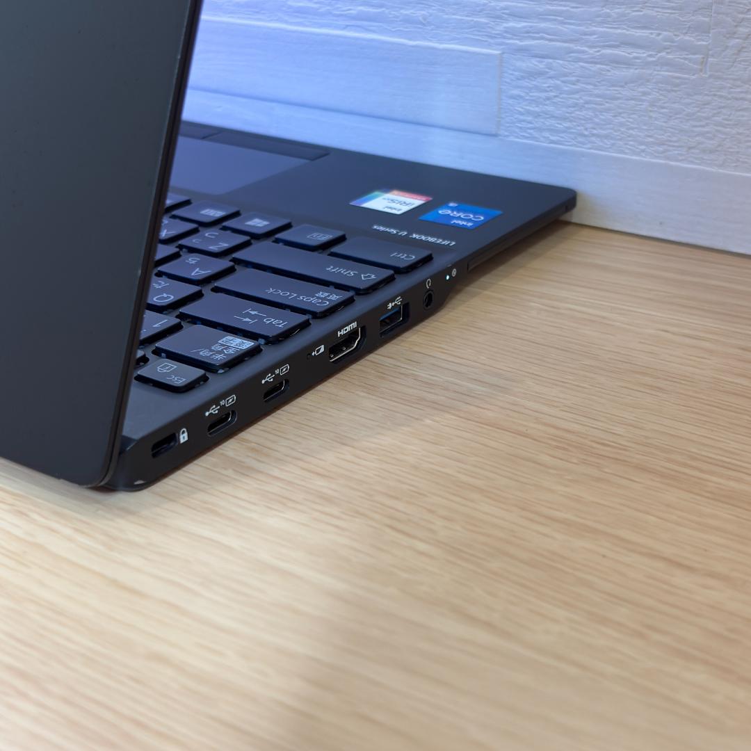 富士通　11世代i5　美品　LTE対応　ノートパソコン　Windows11　32