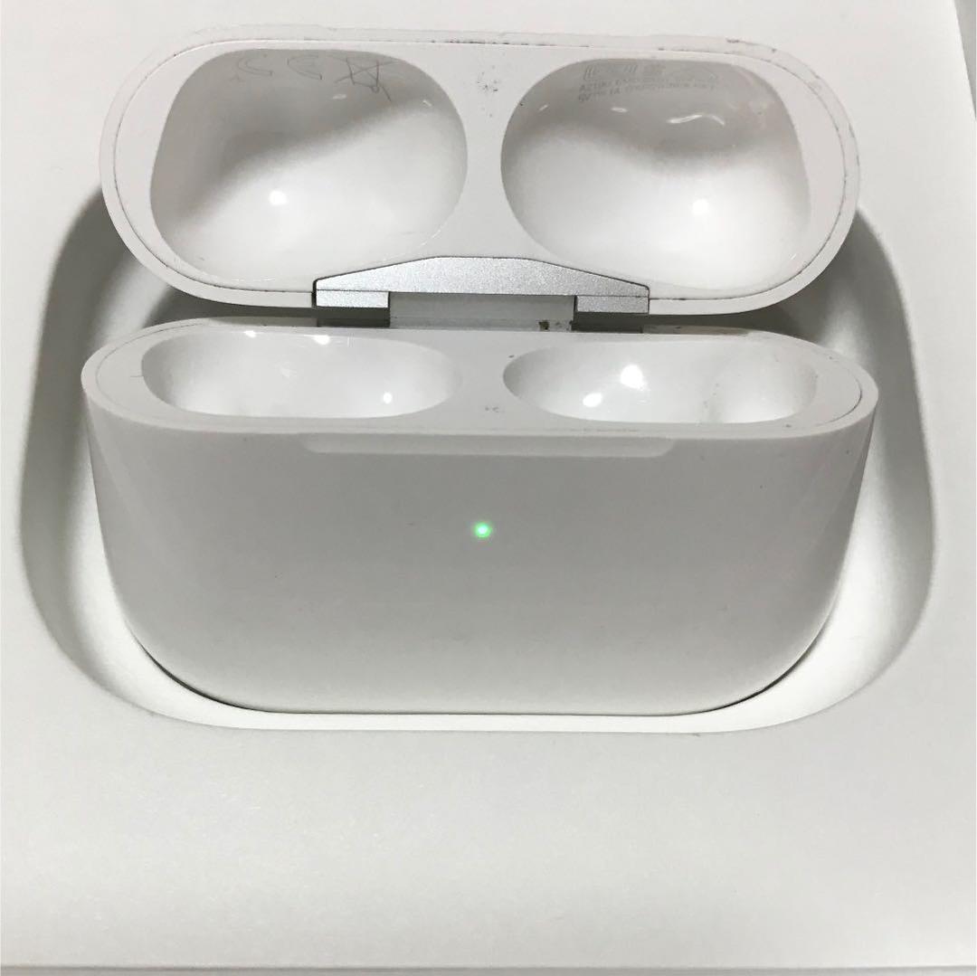 Apple  AirPods pro 充電器　エアーポッズケース