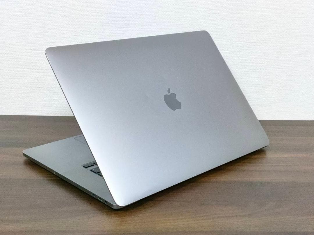 MacBook Pro 2019 16インチ Core i7 512G I3