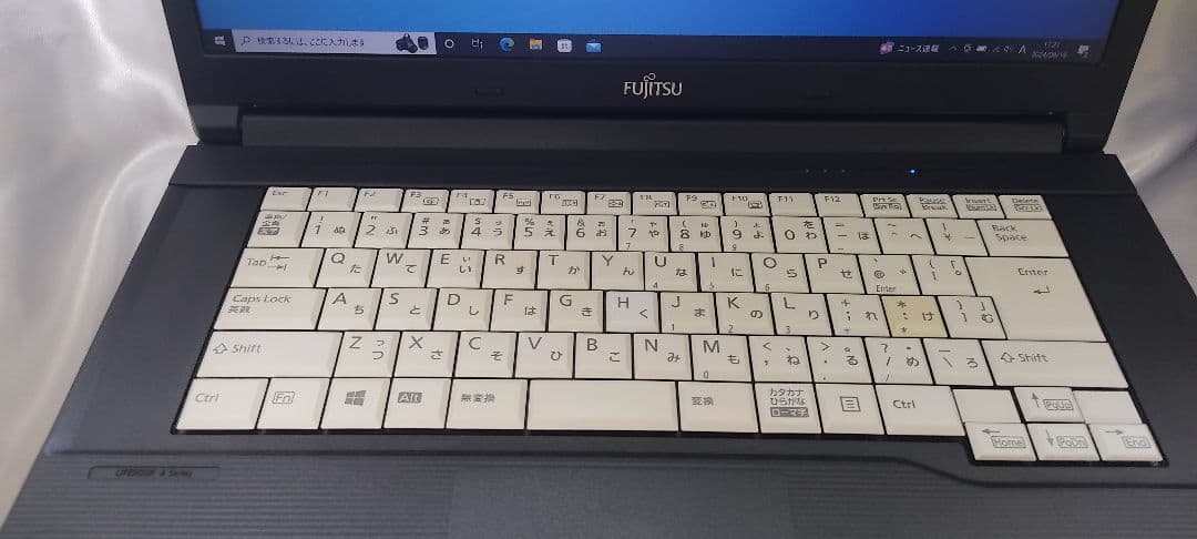 富士通 LIFEBOOK A576/N RAM8GB Win10Pro