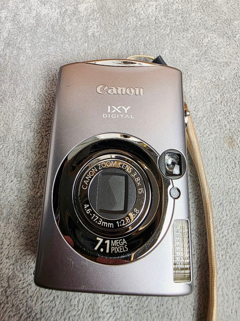 Z86 Canon IXY DIGITAL 900 IS 本体と付属品
