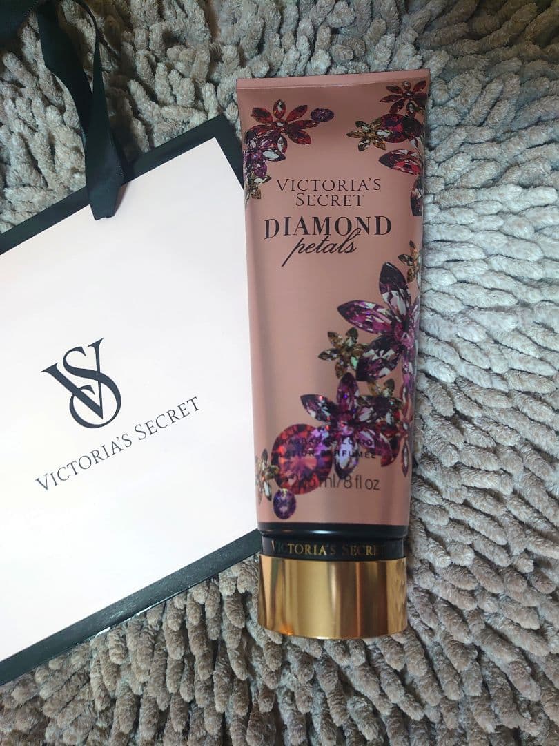ボディローション Victoria's Secret DIAMOND petal bag gift