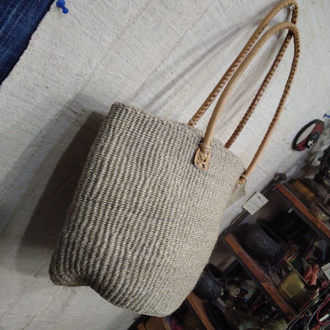 アフリカ　ケニア　新品タグ付き　サイザル麻バック　GRAY　L