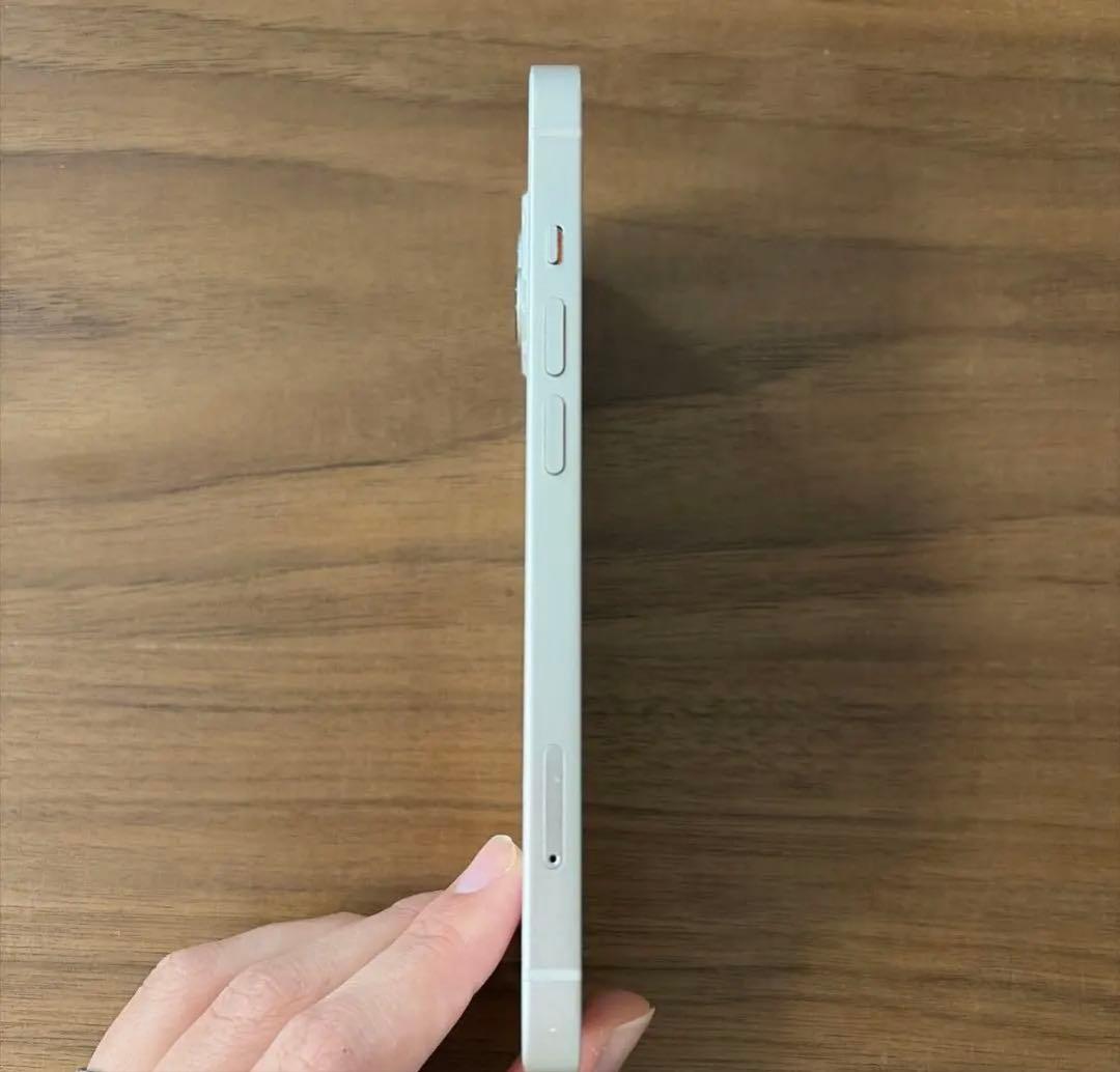 iPhone13 128GB SIMフリー 白　本体 箱あり バッテリー73%
