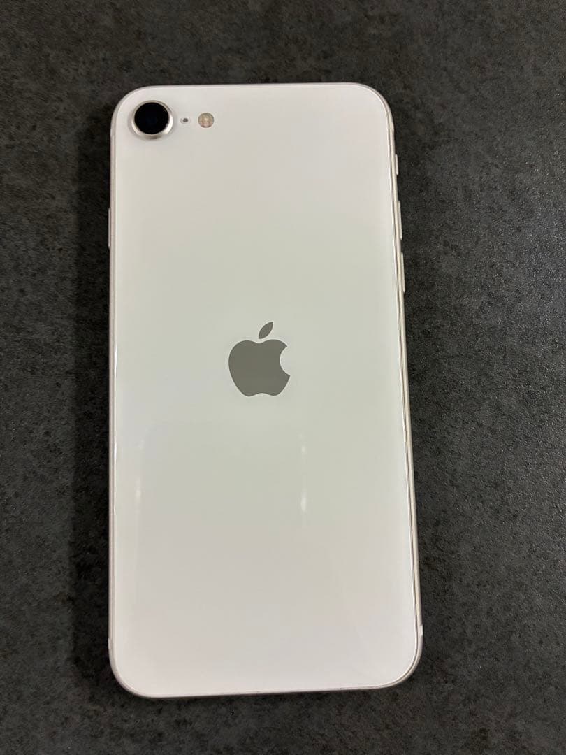iPhone SE3 SIMフリー 64GB スターライト　電池交換歴なし