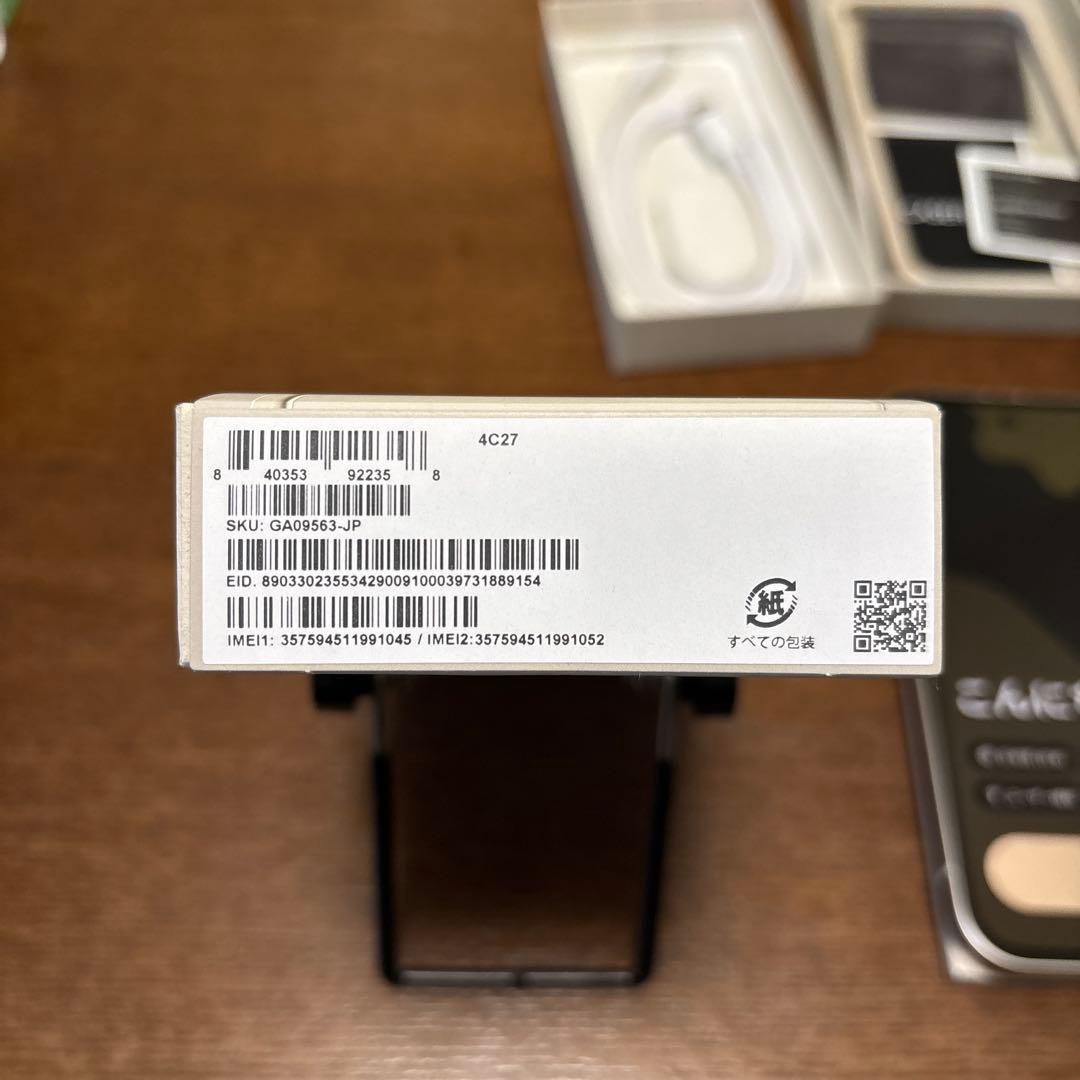 Google Pixel 9a 白 本体128GB 純正ケース•ガラスフィルム