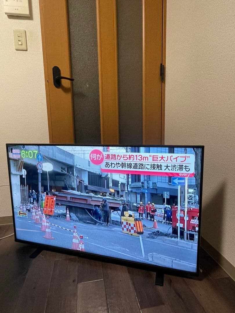 REGZA　43インチ液晶テレビ
