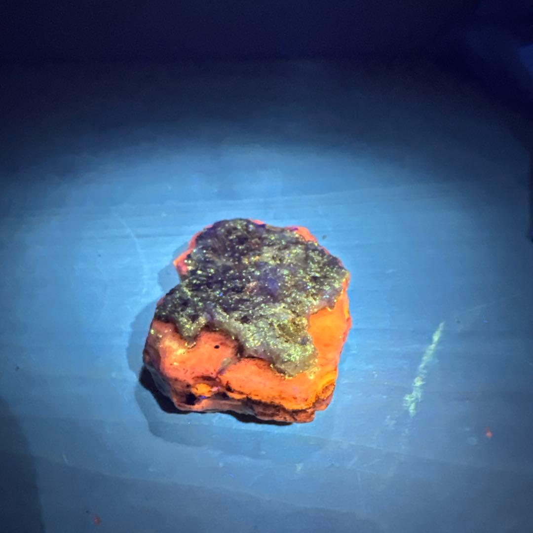 【クルミ様ご検討品】北海道石　然別オパール　蛍光オパール90ｇ
