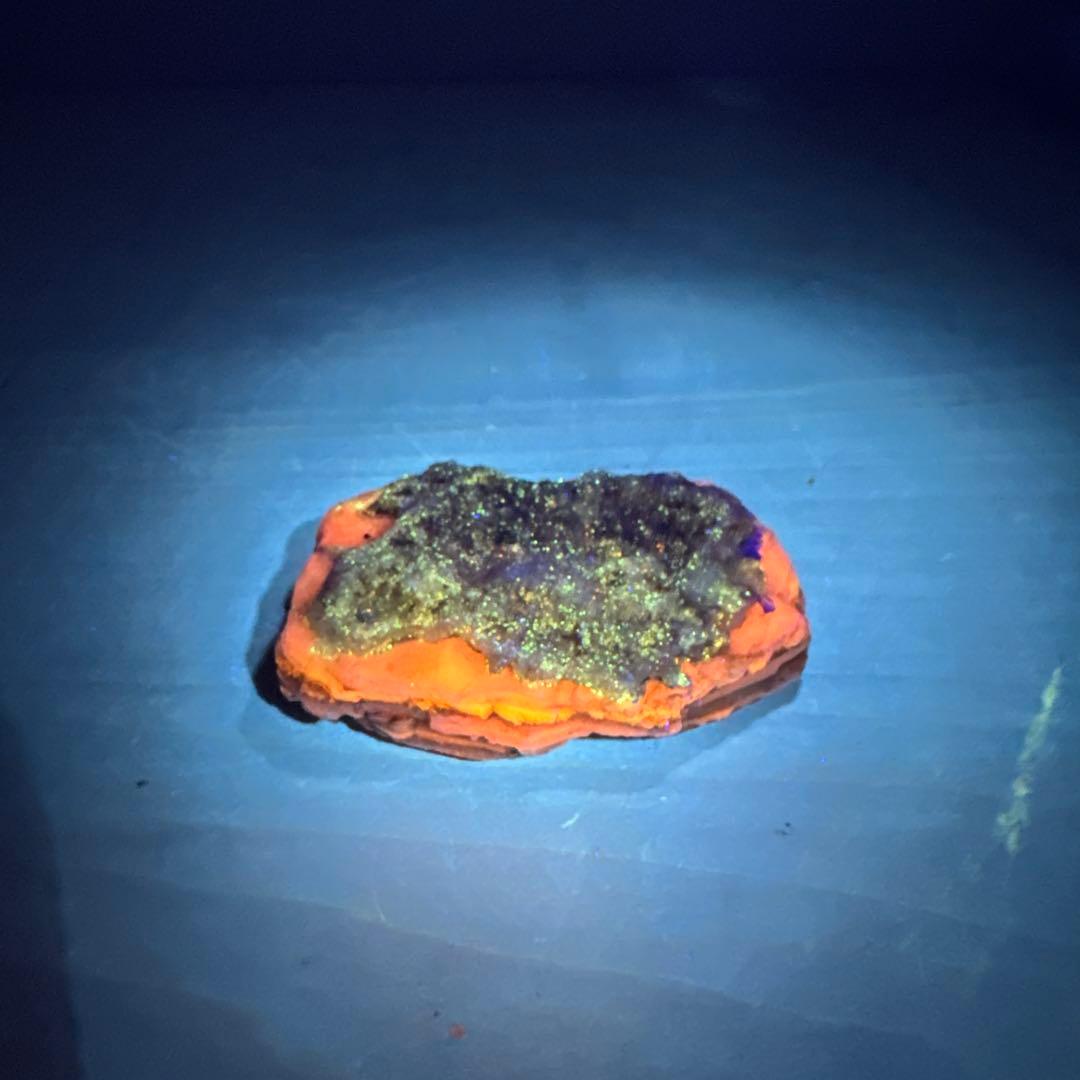 【クルミ様ご検討品】北海道石　然別オパール　蛍光オパール90ｇ