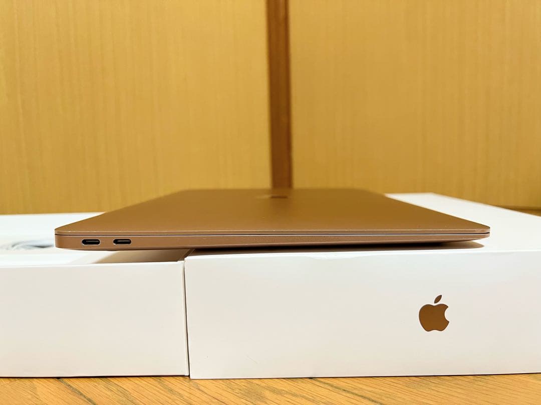 MacBook Air 13インチ 2020 ゴールド 8GB/256GB