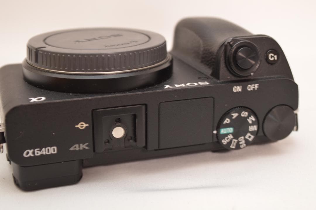 ✨美品✨ SONY α6400 ミラーレス一眼 カメラ