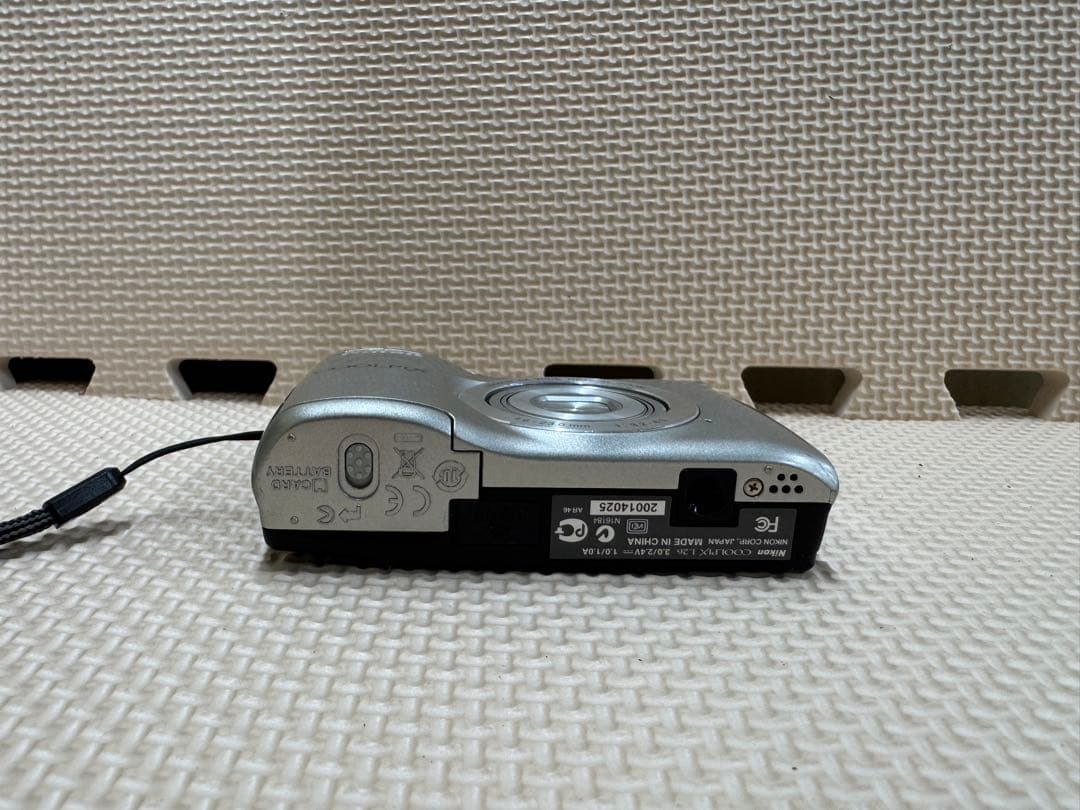 完動品　Nikon COOLPIX L26 シルバー
