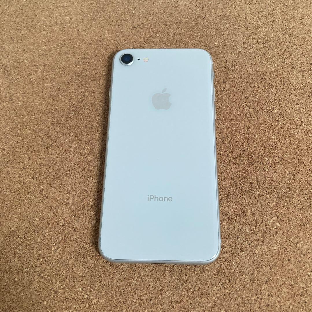 790【早い者勝ち】電池最良好☆iPhone8 64GB SIMフリー☆