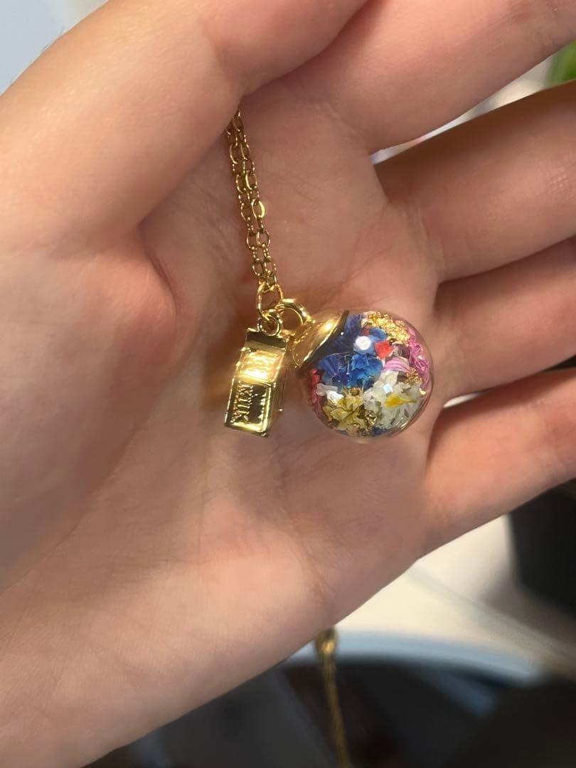 金具変更可◎ ダイヤモンドモチーフ ガラスドームイヤリングピアス｜本物のお花使用