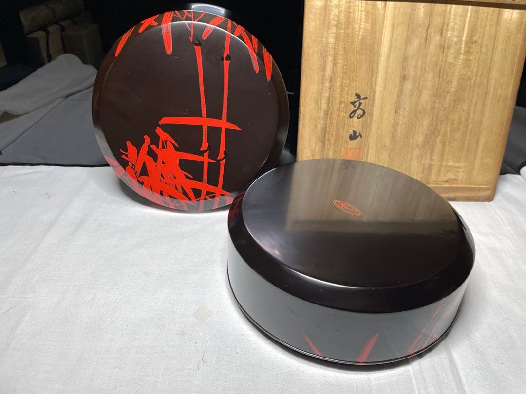 朱竹絵　菓子籠。漆器。茶道具。昭和時代。山岡商山堂。美品。