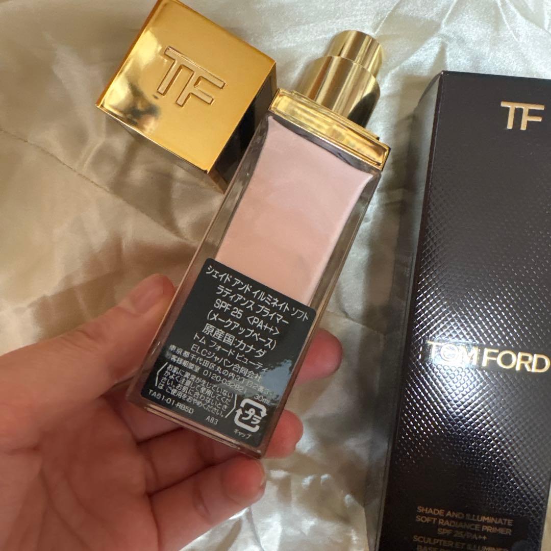 ジ　トムフォード　シェイドアンドイルミネイトプライマー　30ml