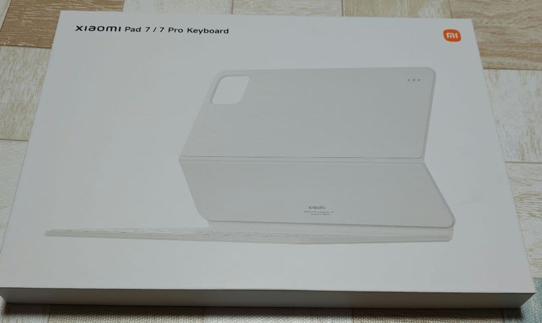 美品　Xiaomi Pad 7 と純正キーボード付き