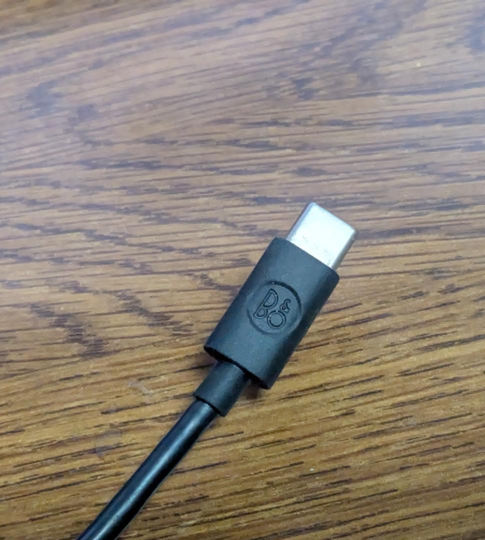 スピーカー・ウーファー Bang & Olufsen Beolit 17
