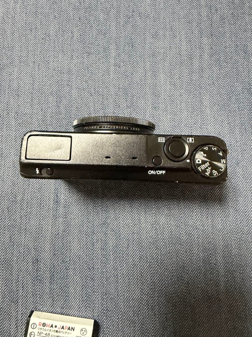 FUJIFILM XQ2 デジタルカメラ