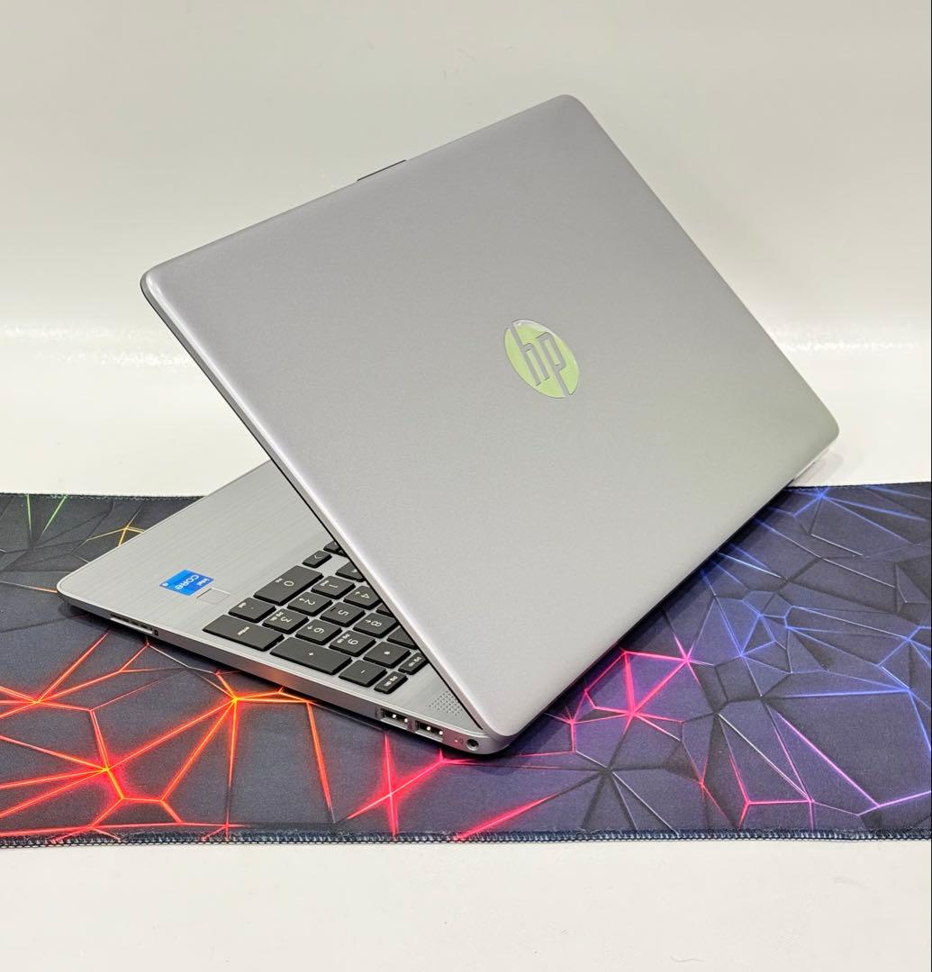 12世代 エイチピーHpフルHD Corei5/メモリー16GB/SSD-256