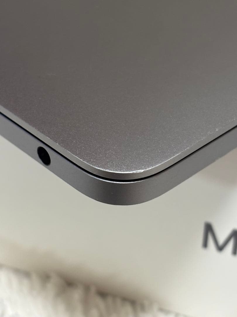 MacBook本体 MacBook pro M1 2020 8GB 256GB 85%