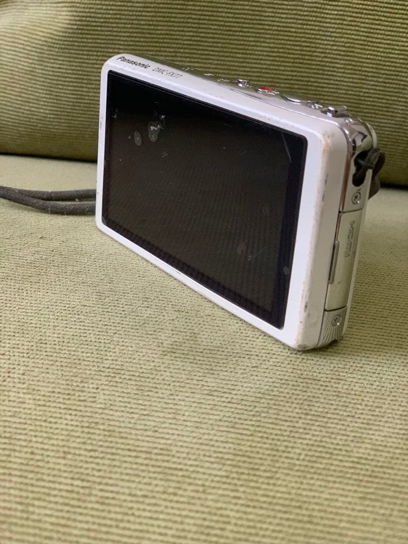 美品 Panasonic LUMIX DMC-FX77 コンパクトデジタルカメラ