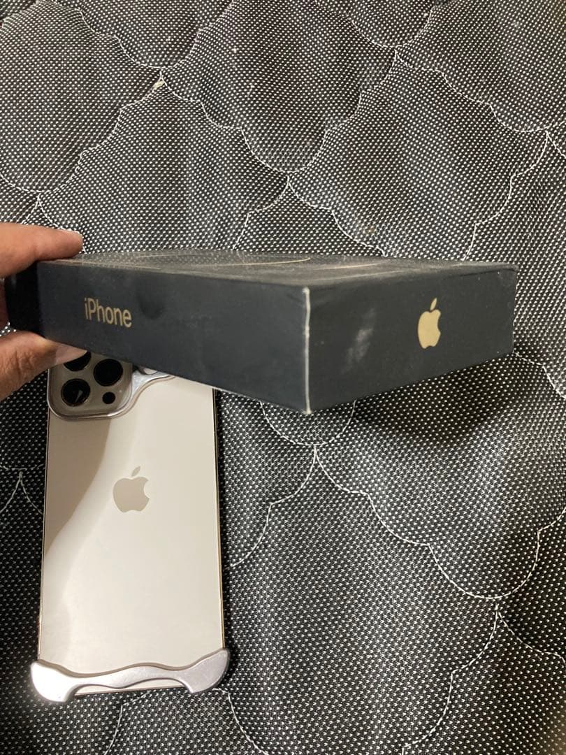 Apple iPhone 12ProMaxパールホワイト 本体 256