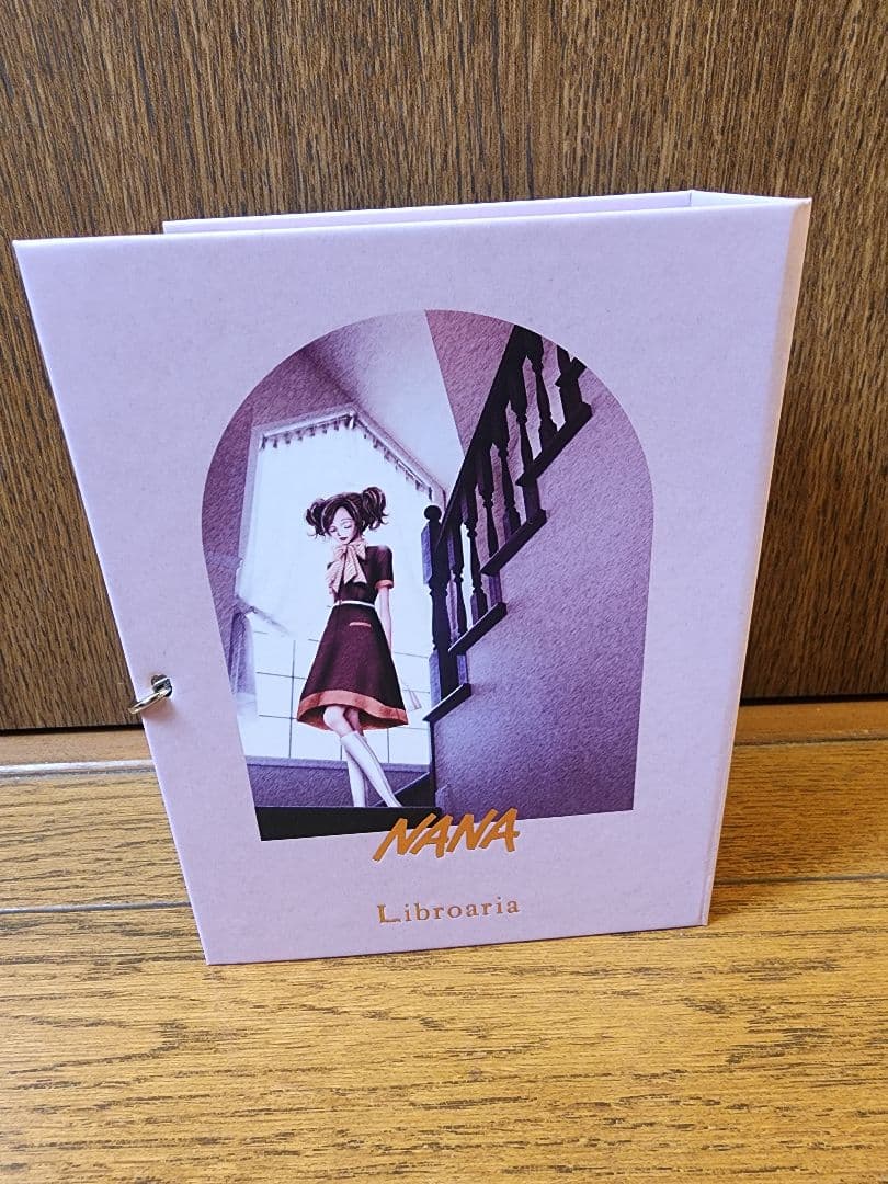 Libroaria リブロアリア コラボ NANA 香水 NO.8 ハチ