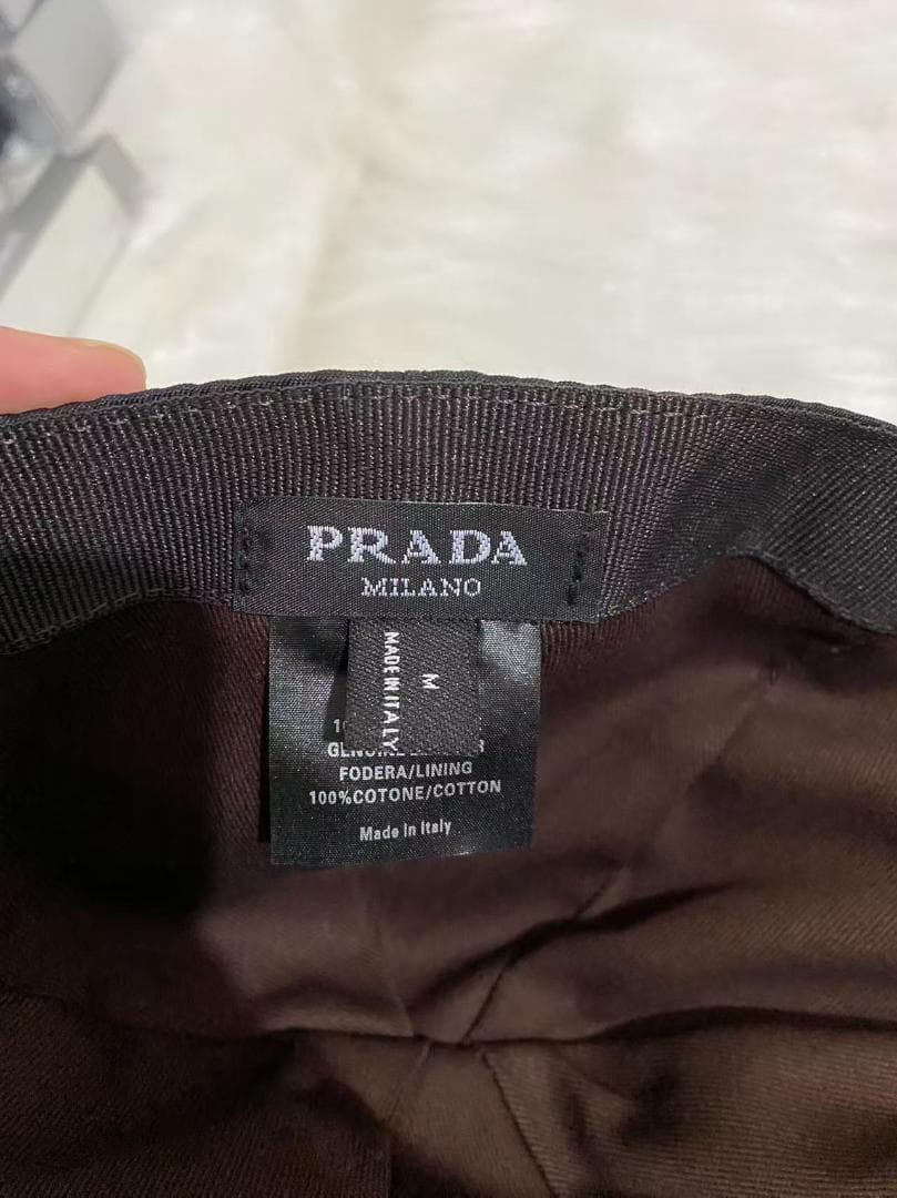 PRADA ブラック ベースボールキャップ フリーサイズ