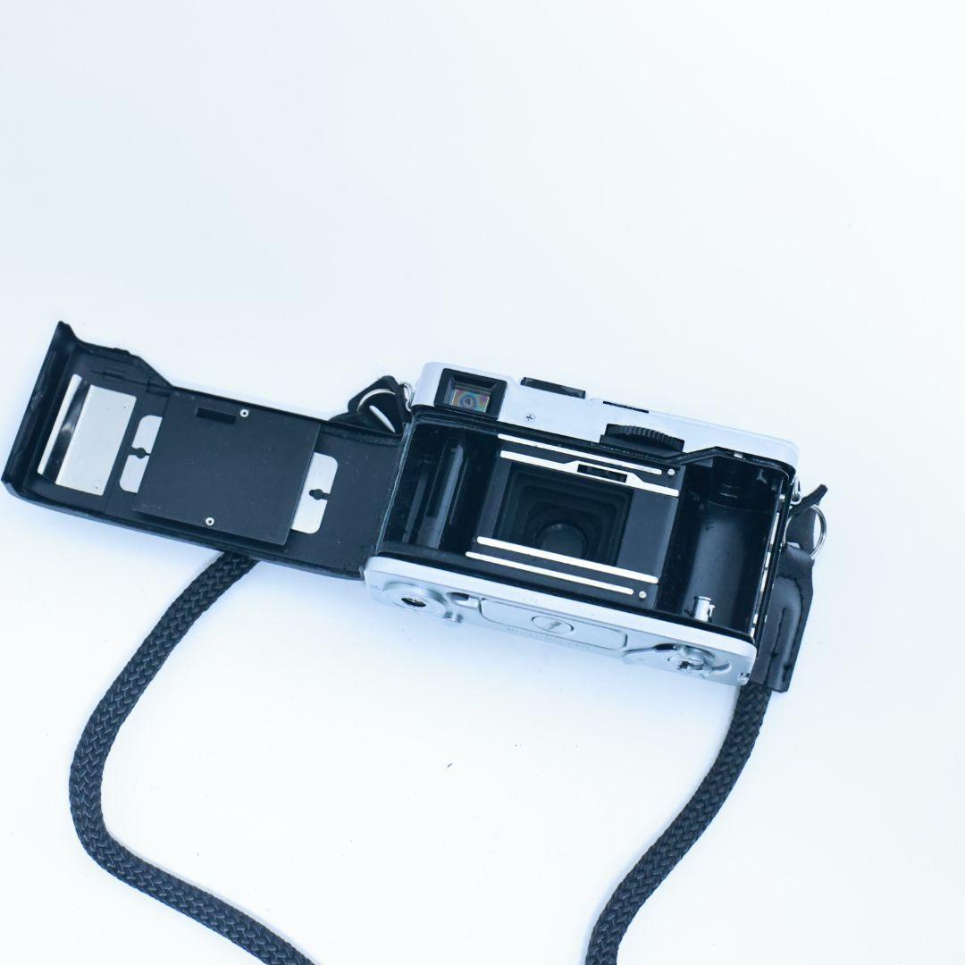 フィルムカメラ　OLYMPUS 35 EC2　電池・アダプター付
