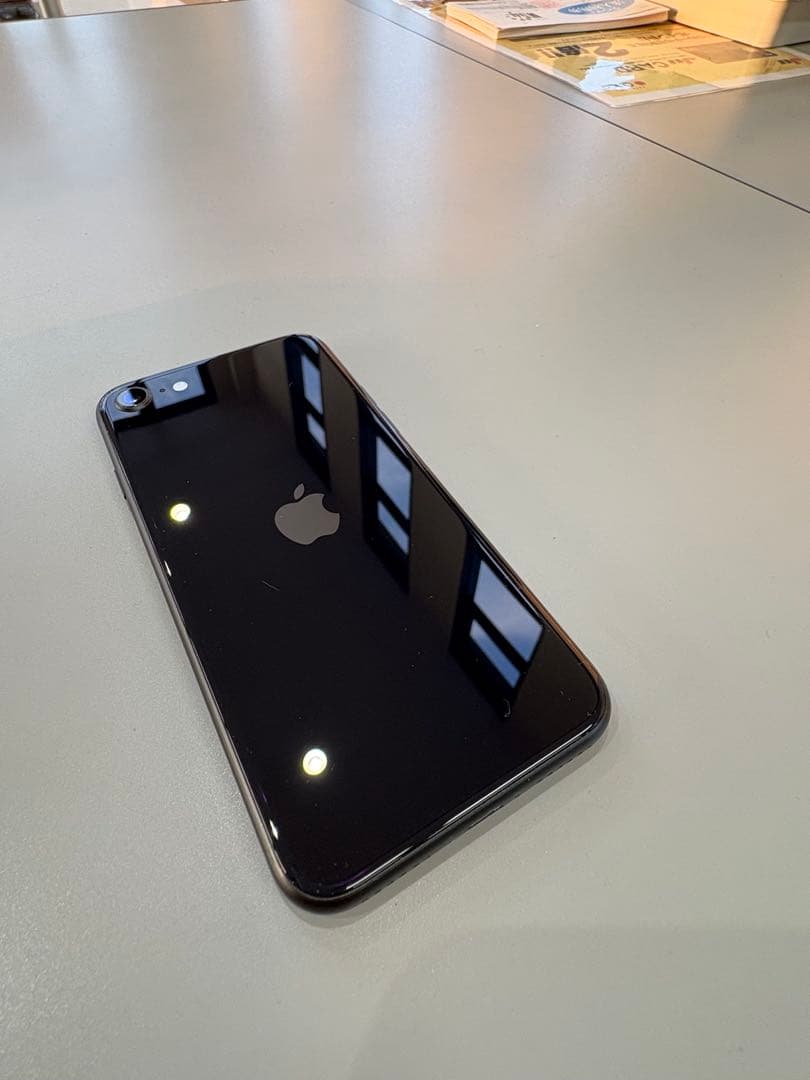 「NN32」iPhone SE 第3世代 64GB