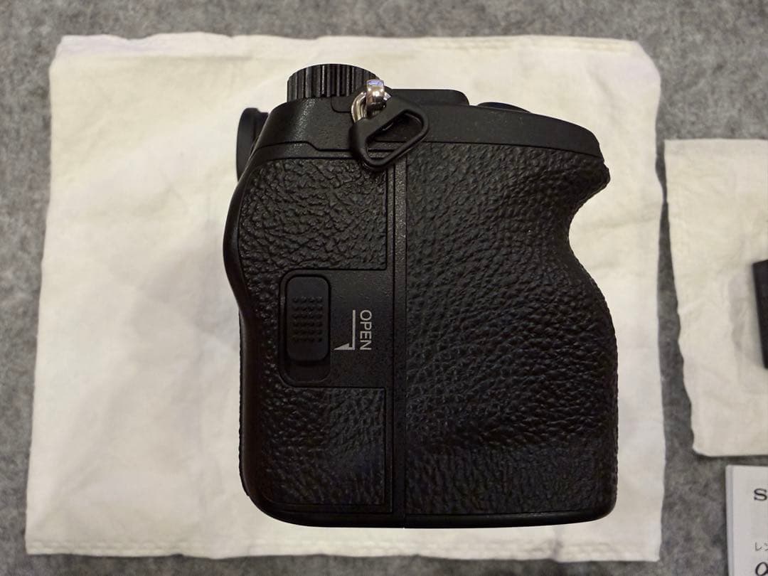 SONY α7iv ミラーレス一眼 カメラ 本体 ILCE-7M4 かなり美品