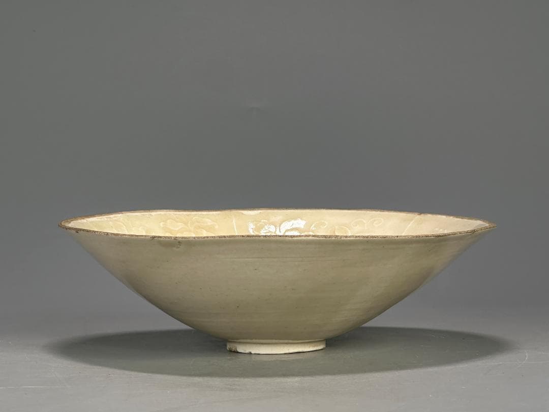 A4S15　中国美術　定窯　白磁刻花卉文鉢　茶碗　時代物　唐物　宋時代