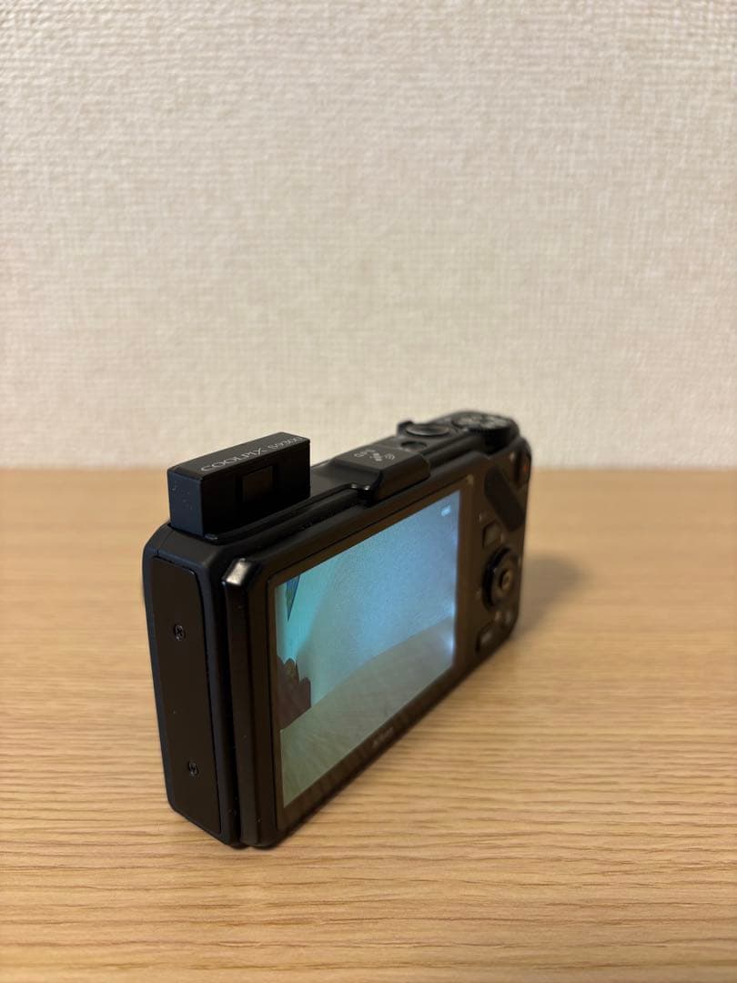 【動作品】Nikon coolpix S9300 黒　ブラック　コンデジ
