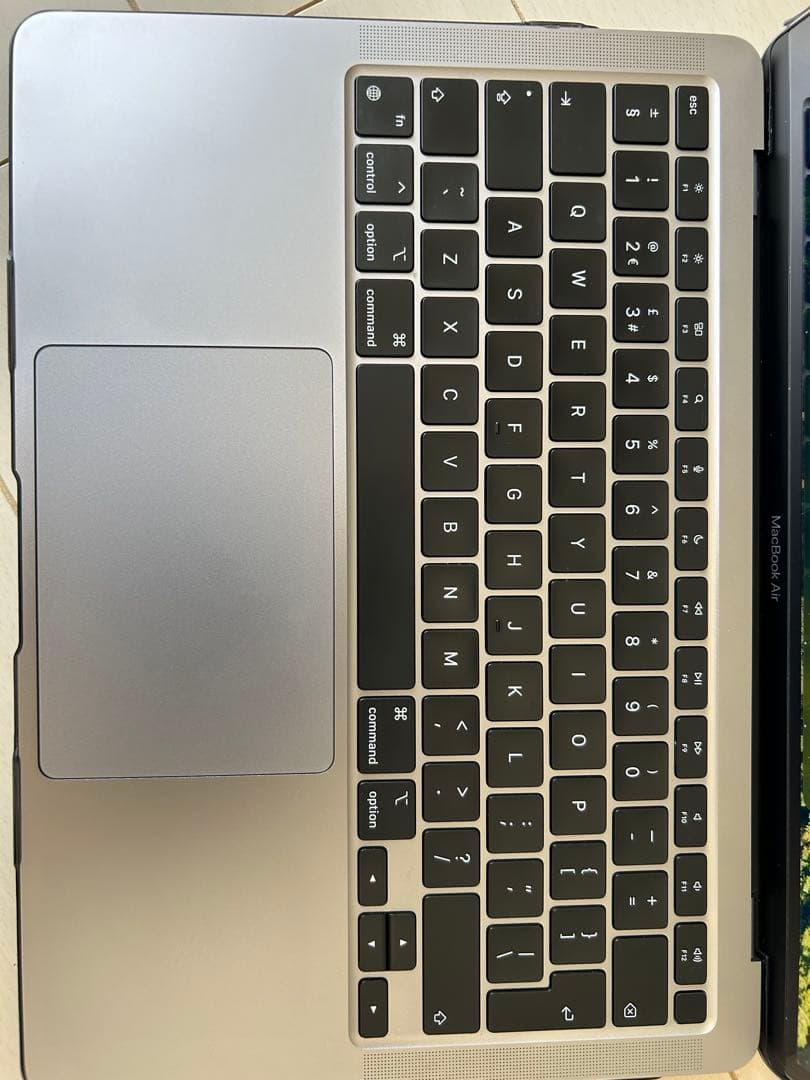 MacBook Air 2020 M1 8GB 256GB スペースグレー