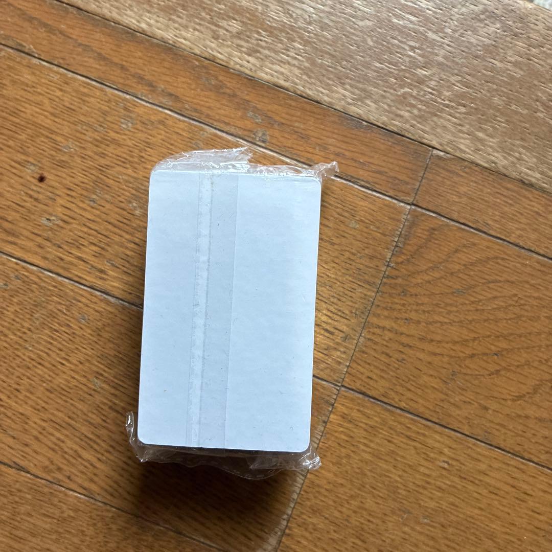 超希少品新品未使用品 shinee ジョンヒョン100枚希少カード