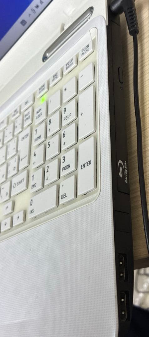 ⑤ SSD512G東芝 dynabook Core i7 BD搭載 アダプタなし